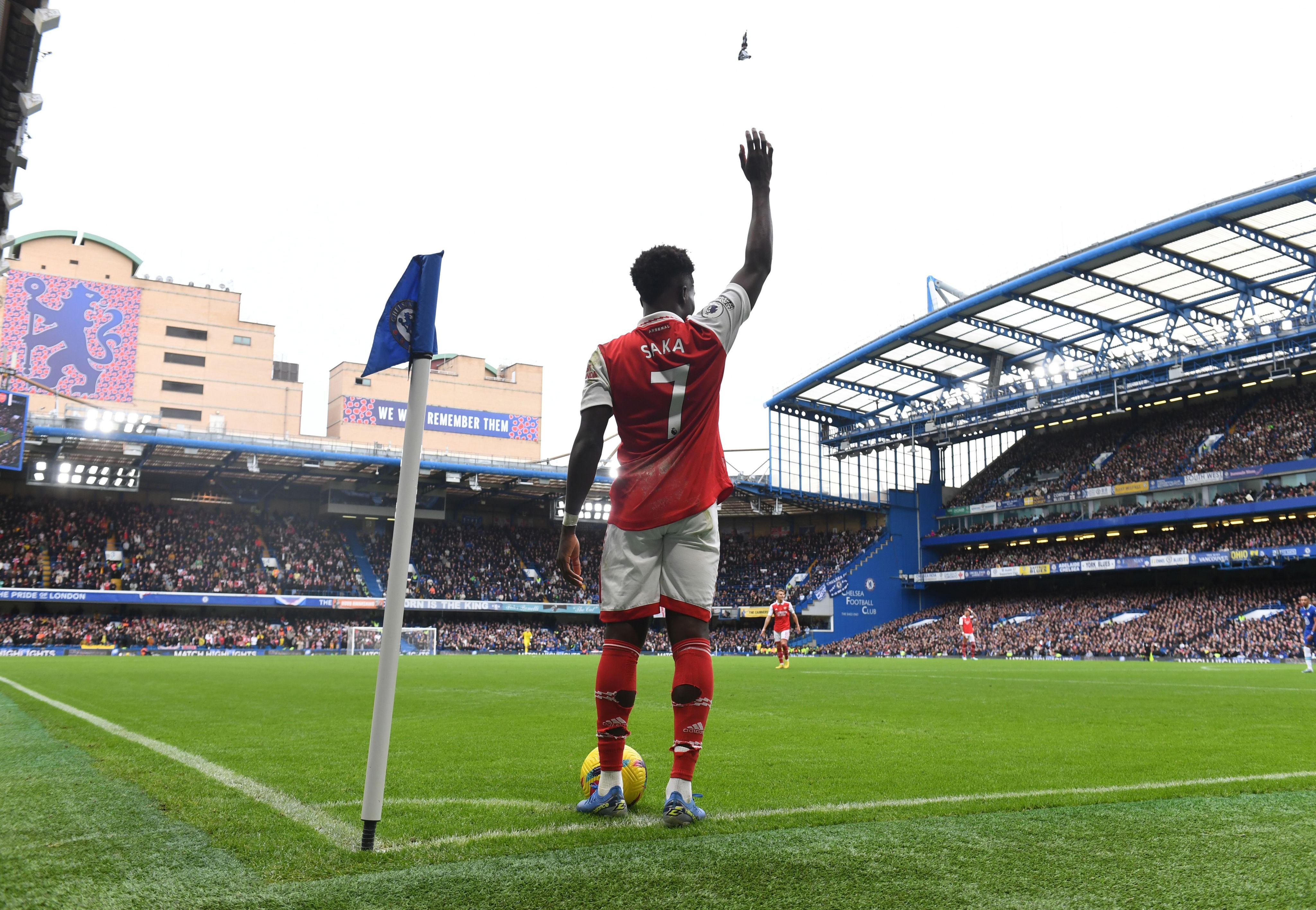 Bukayo Saka prepares to take a corner away to Chelsea in November 2022