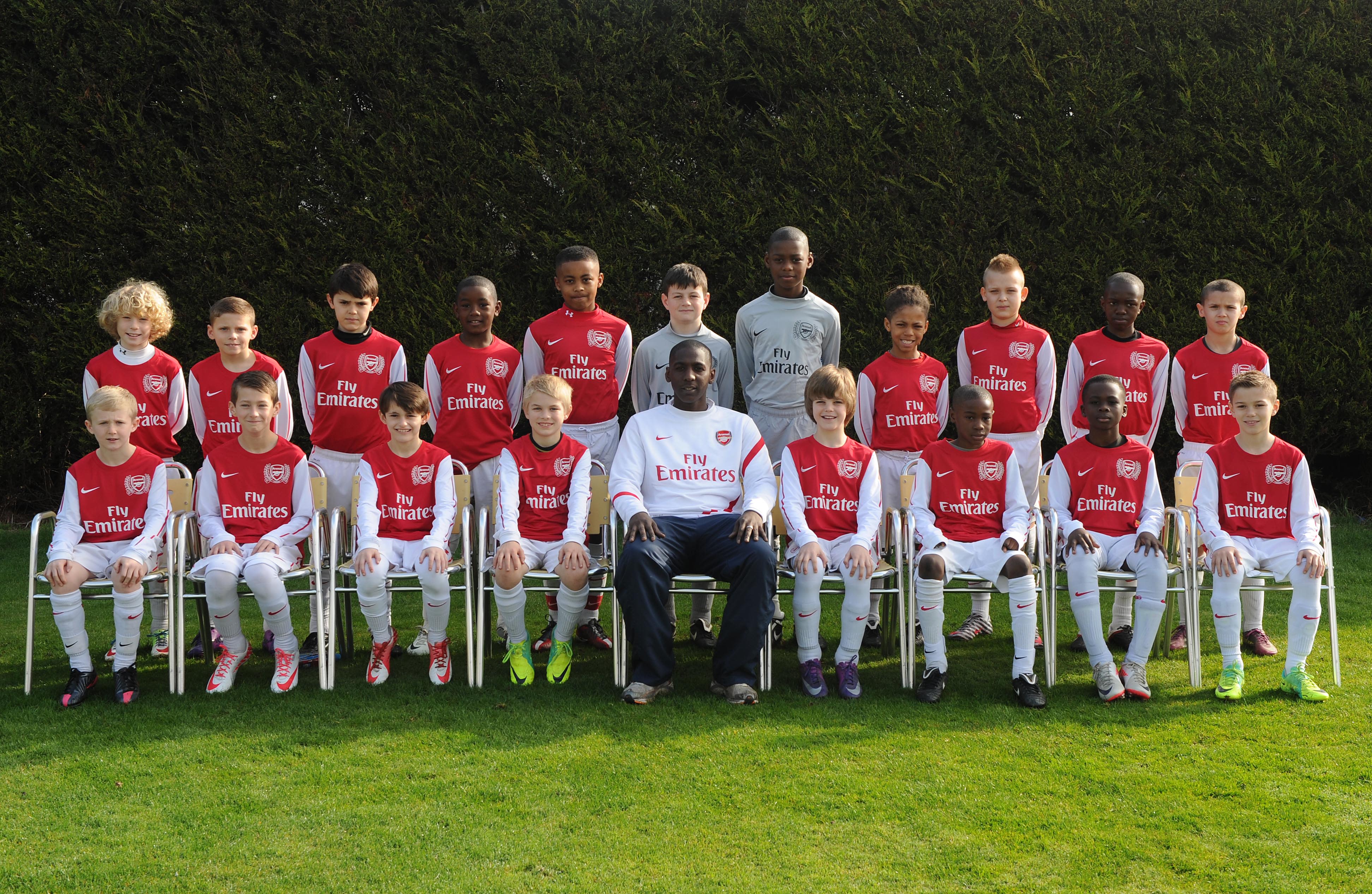 Bukayo Saka lines up with Arsenal Under-10s