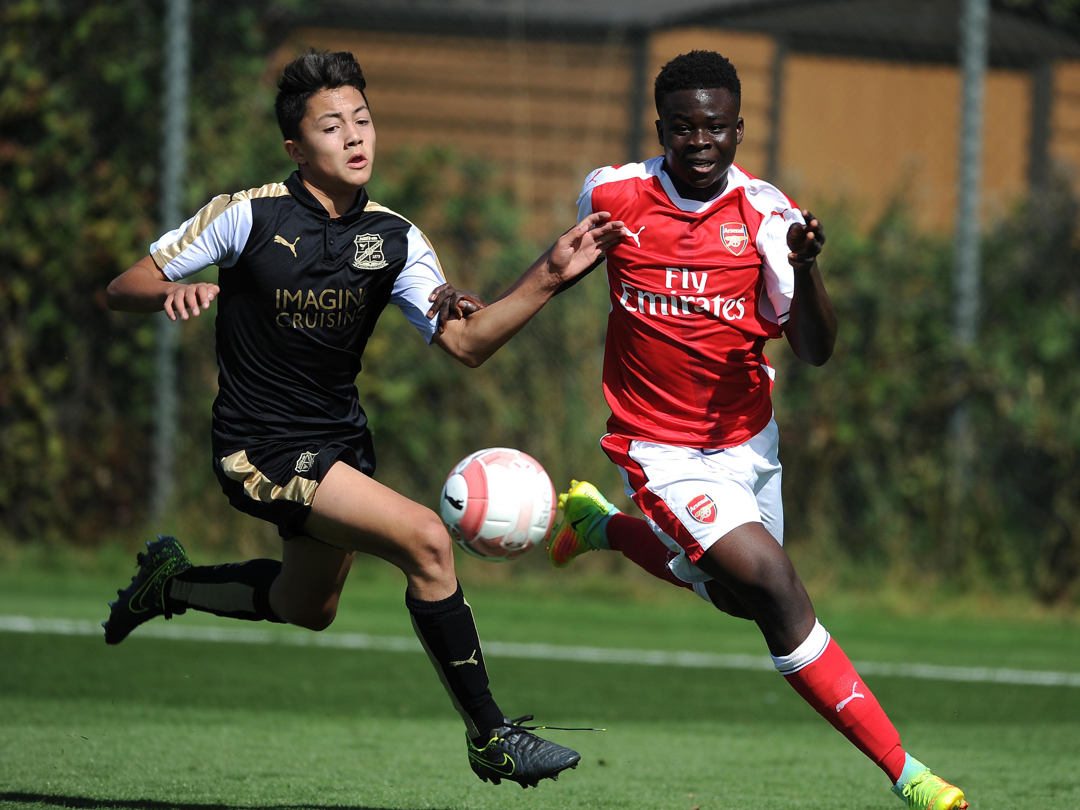 Bukayo Saka in action for Arsenal Under-15s